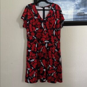 Lane Bryant V-neck Level-hemn Midi Dress with Pockets 18W